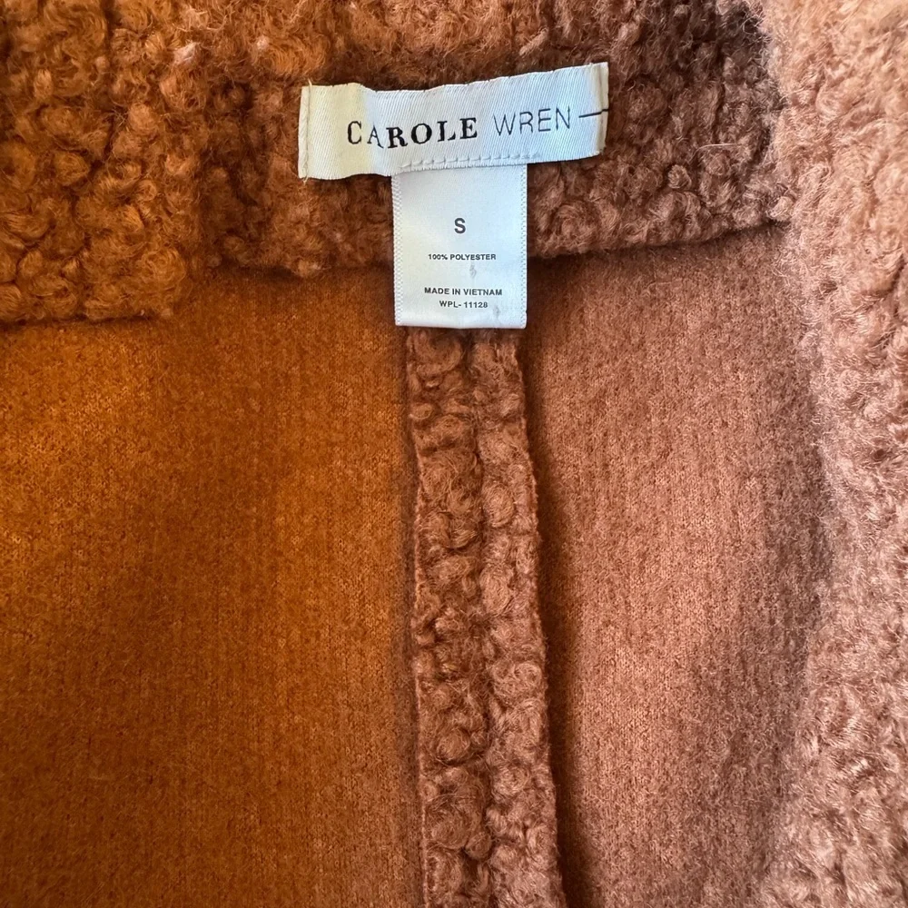Carole Wren Tedy Cardigan - Picture 3 of 3